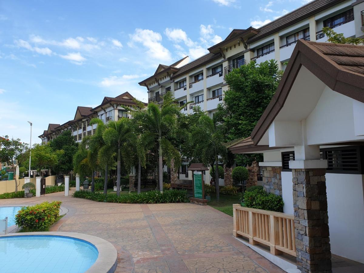 Ri'S One Oasis W Free Pool Back Of Sm City Mall Davao Exterior foto